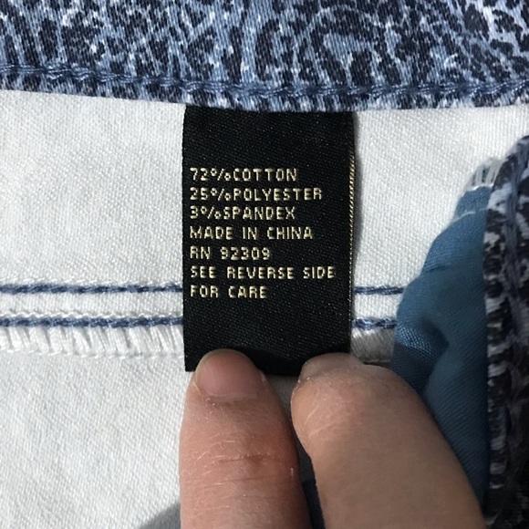 DG2 Jeans Hippie Paisley Denim 10P NWT - Picture 6 of 7